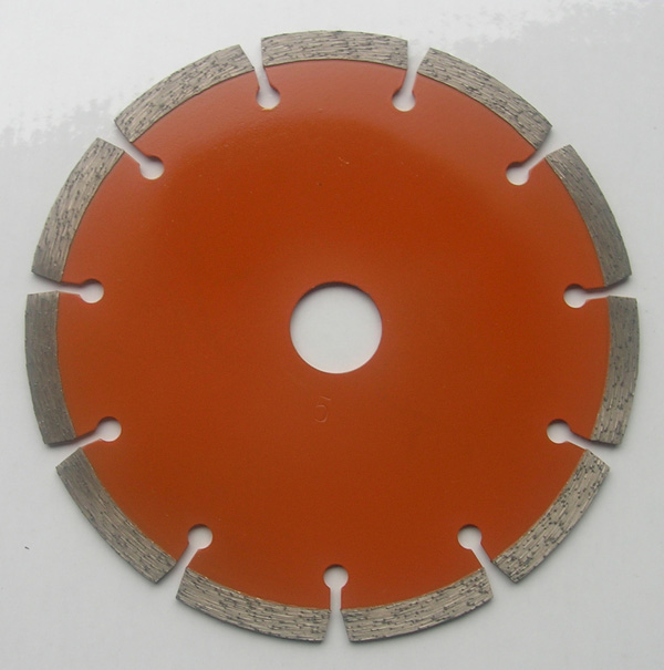 Segment saw blade