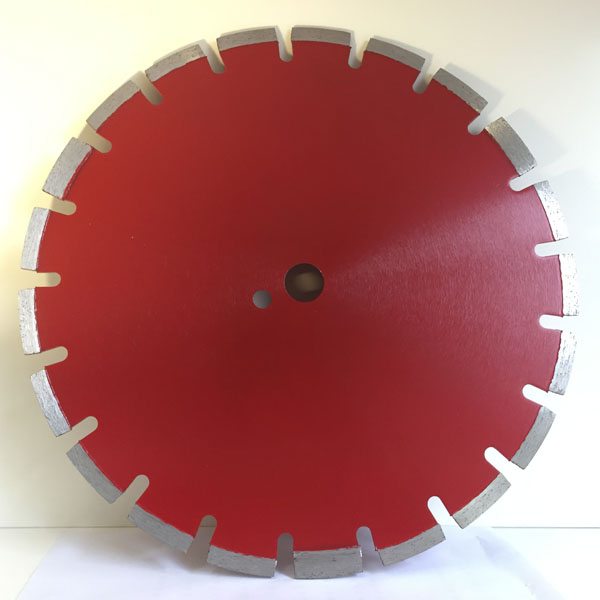 Green concrete saw blade